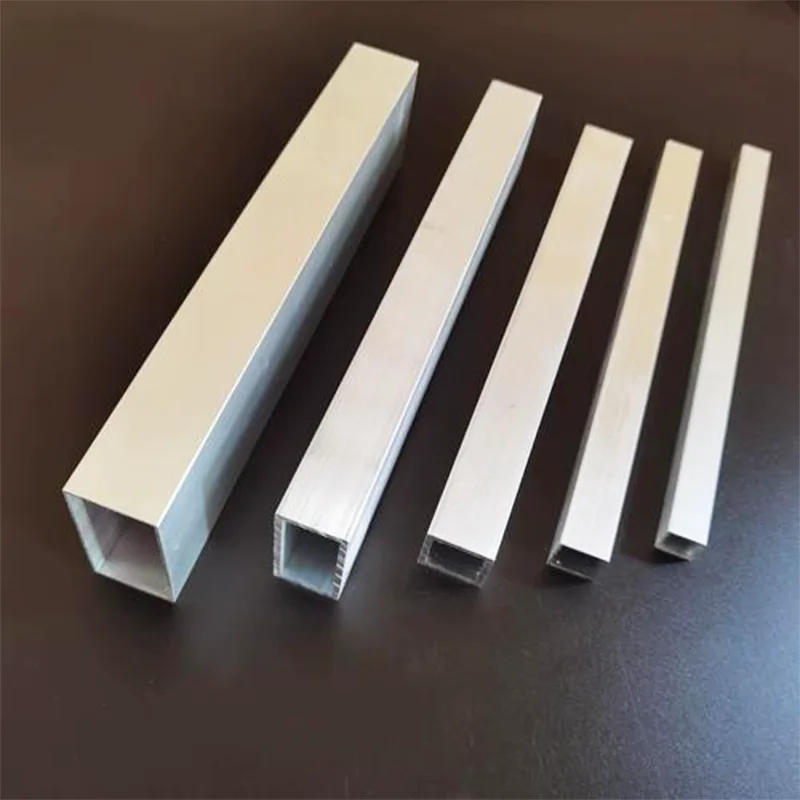 Tube carré en aluminium 6063